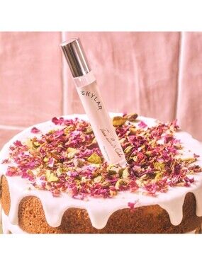 FIRM PRICE✨️Skylar True Love's Cake TRAVEL SPRAY✨️